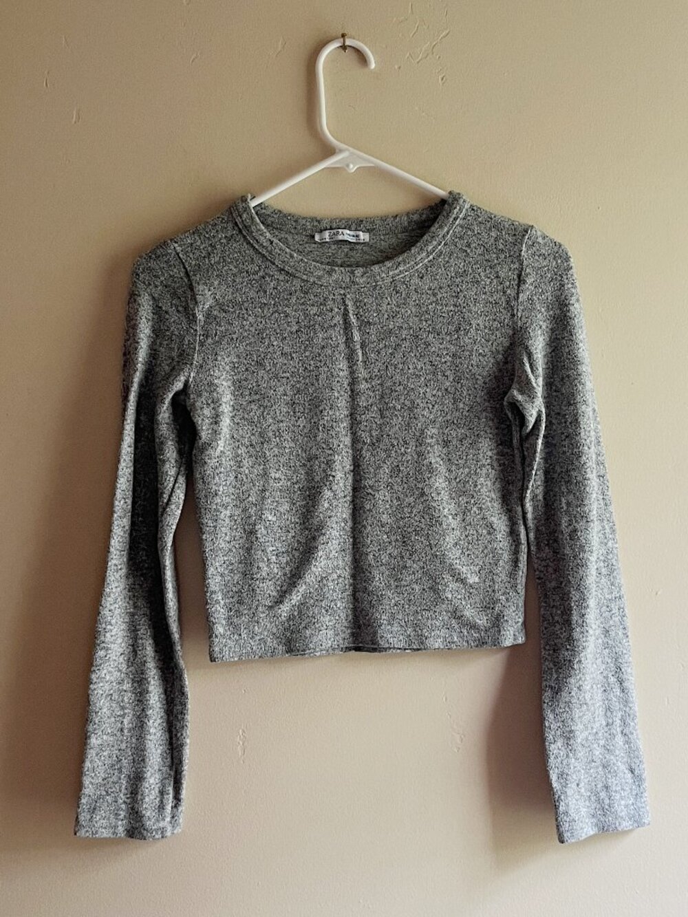 Zara grey base layer long sleeve top tee winter ski minimalism casual neutral